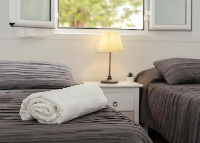 Family In Ciutadella * Cala en Bosch